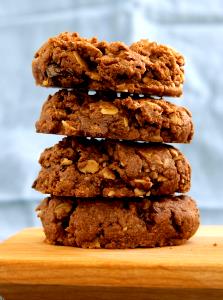 1 Medium (2-1/2" Dia) Granola Cookie
