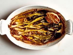 1 Medium (4-1/8" Long) Cooked Young Green Onion (from Fresh, Fat Added in Cooking)