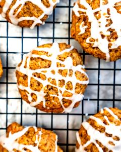 1 Medium Applesauce Cookie