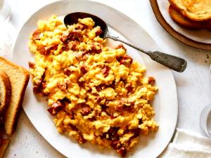 1 Medium Egg Omelet or Scrambled Egg with Chorizo