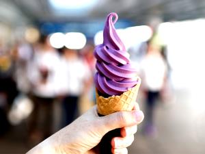 1 Medium Lowfat Frozen Yogurt Cone (Flavors Other Than Chocolate)