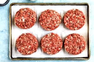 1 Medium Patty (4 Oz, Raw, 4 Patties Per Lb) (yield After Cooking) Ground Meat