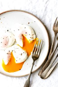 1 Medium Poached Egg