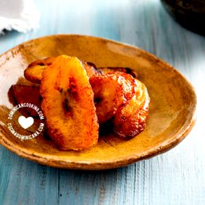 1 Medium Puerto Rican Style Fried Ripe Plantain (Platano Maduro Frito)