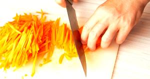 1 Medium Strip Or Stick Carrots