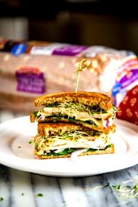 1 melt (346 g) Turkey Melt