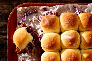 1 mini roll Mini Yeast Roll