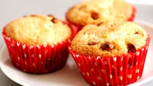 1 muffin (127 g) Cinnamon Chip Muffin