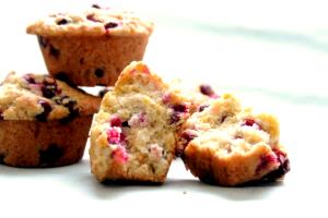 1 muffin (205 g) Cranberry Nut Muffins