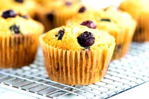 1 muffin (65 g) Blueberry Banana Muffin