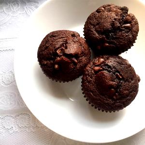 1 muffin (92 g) Triple Chocolate Muffin