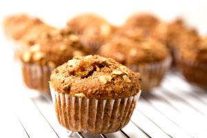 1 muffin Apple Cinnamon Bran Muffin
