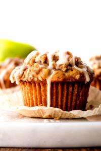 1 muffin Apple Crumb Muffin