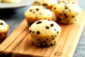 1 muffin Chocolate Chip Muffins