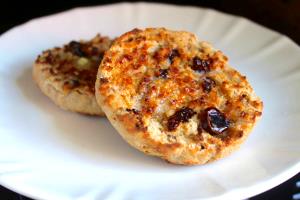 1 Muffin English Muffin, Raisin
