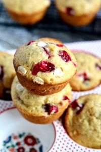 1 muffin White Chocolate Cranberry Muffin