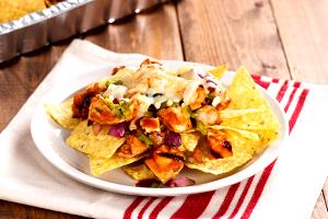 1 nacho (882 g) Charbroiled Chicken Nachos