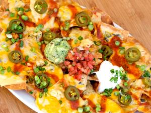 1 order (1000 g) Factory Nachos
