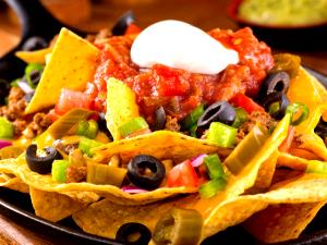 1 order (18.1 oz) Chicken Mucho Nachos