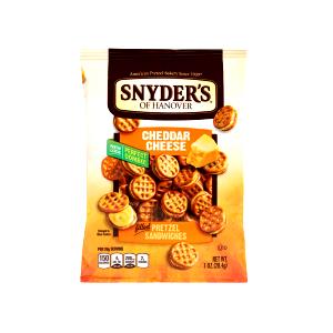 1 oz (28 g) Cheddar Cheese Pretzel