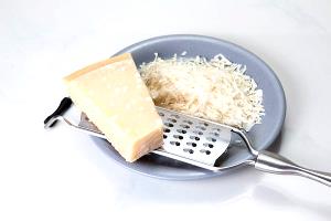 1 oz (28 g) Parmesan & Roasted Garlic Potato Chips