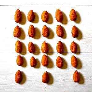 1 oz (28 g) Roasted Almonds