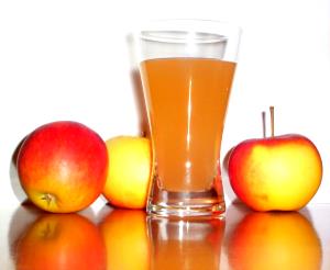 1 Oz Apple Juice (Frozen Concentrate, Diluted with Water)