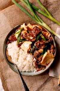 1 Oz Beef, Tofu and Vegetables in Soy-Based Sauce (Mixture)