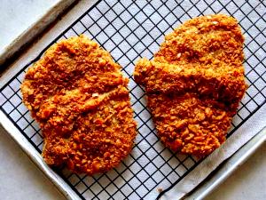 1 Oz Boneless Fried, Battered Tenderloin Pork