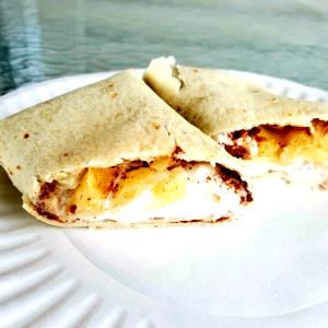 1 Oz Burrito with Fruit (Apple or Cherry)
