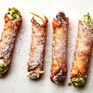 1 Oz Cannoli