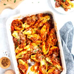 1 Oz Cheese Filled Stuffed Shells with Meat Sauce
