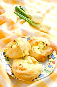 1 Oz Cheese Knish (Pastry Filled with Cheese)