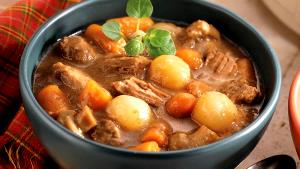 1 Oz Chicken or Turkey Stew with Potatoes and Vegetables in Gravy