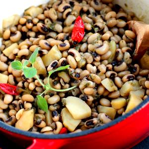 1 Oz Cooked Cowpeas, Field Peas or Blackeye Peas (from Fresh)