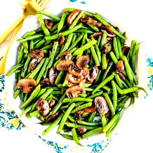 1 Oz Cooked Green String Beans with Mushroom Sauce (from Fresh)