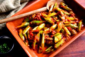 1 Oz Cooked Tomato and Celery (Fat Not Added in Cooking)