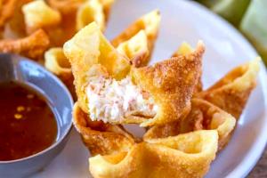 1 Oz Crab Meat and Cream Cheese Filled Fried Puffs