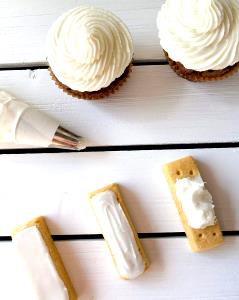 1 Oz Creamy Vanilla Frostings (Dry Mix, with Margarine)