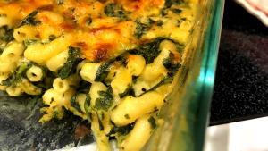 1 Oz, Dry, Yields Spinach Macaroni (Fat Added in Cooking)