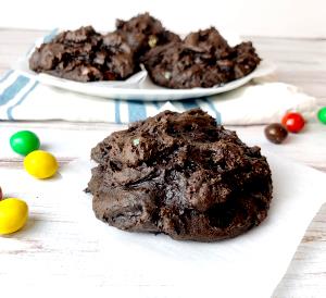 1 Oz Fat Free Chocolate Cookie with Chocolate Filling or Coating