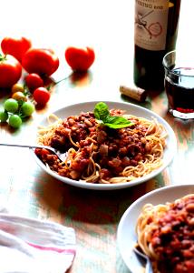 1 Oz Macaroni or Noodles with Beans or Lentils and Tomato Sauce