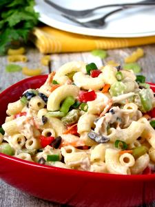 1 Oz Macaroni or Pasta Salad with Chicken