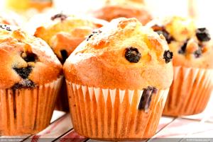 1 Oz Muffins (with Low Fat 2% Milk)