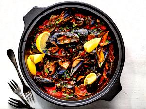 1 Oz Mussels with Tomato-Based Sauce (Mixture)
