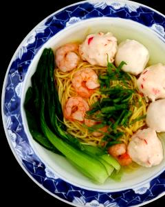 1 Oz Noodle Soup with Fish Ball, Shrimp and Dark Green Leafy Vegetable