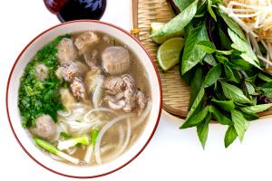 1 Oz Oriental Style Beef and Rice Noodle Soup (Vietnamese Pho Bo)