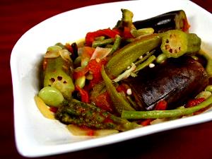 1 Oz Pinacbet (Eggplant with Tomatoes, Bitter Melon)