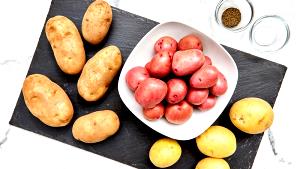 1 Oz Potatoes (Skin, with Salt, Boiled)