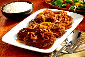 1 Oz Puerto Rican Style Beef Steak with Onions (Biftec Encebollado)